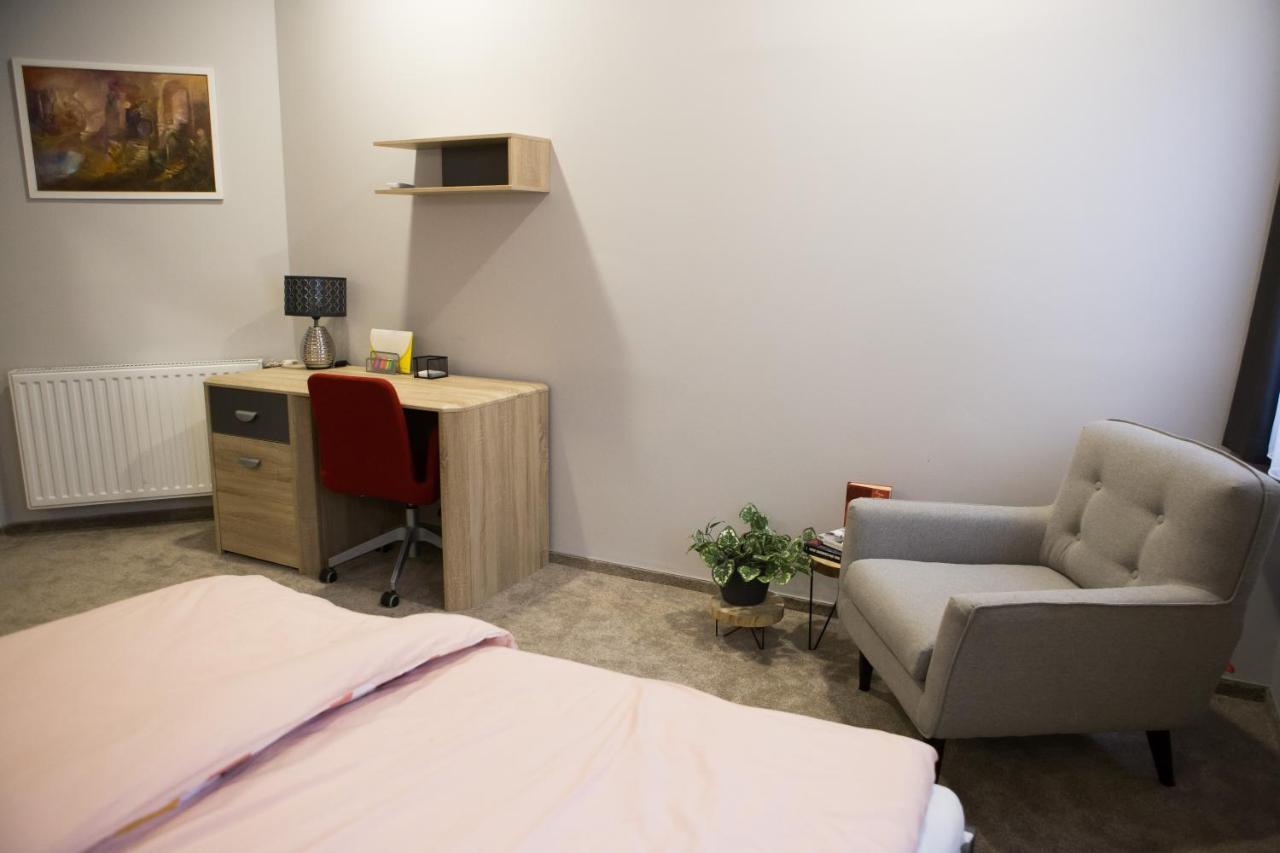 Kikelet Apartman Szombathely Exterior foto