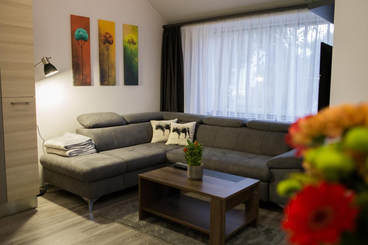 Kikelet Apartman Szombathely Exterior foto