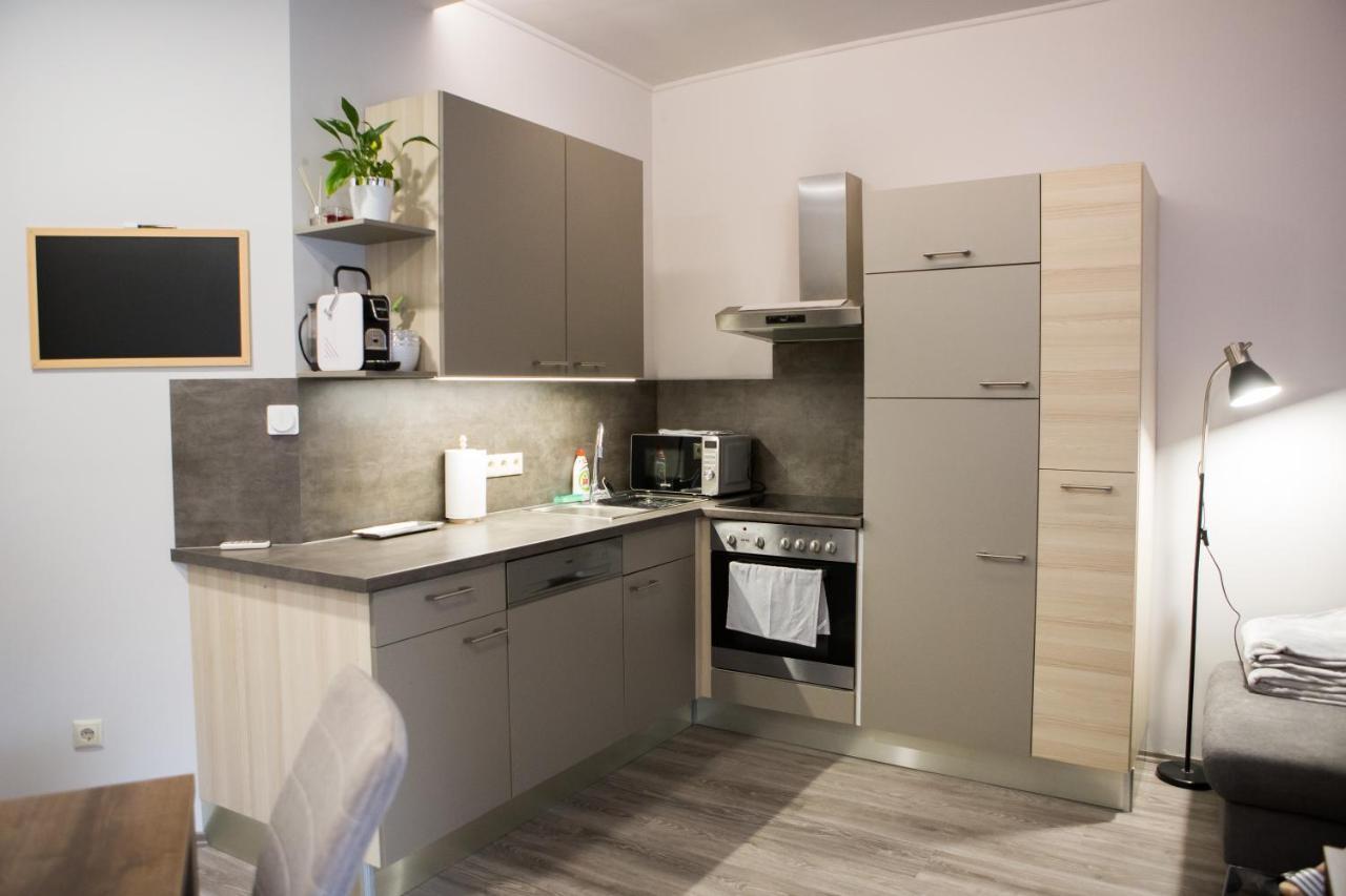 Kikelet Apartman Szombathely Exterior foto