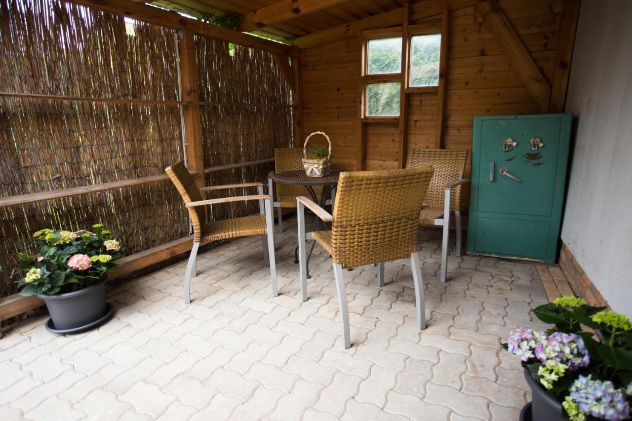 Kikelet Apartman Szombathely Exterior foto